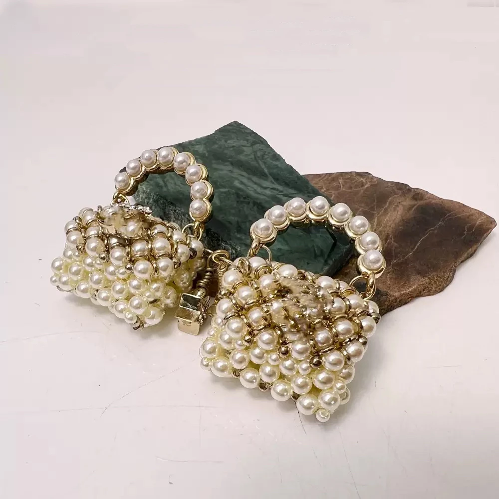 铜合金仿珍珠耳饰 中古复古小香风珍珠手工包耳钉小众设计感百搭