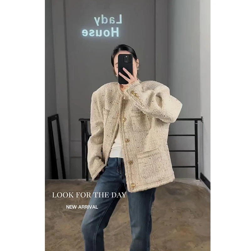 2025冬季新款小香风洋气高级感外套排扣百搭时尚秋冬宽松加厚设计