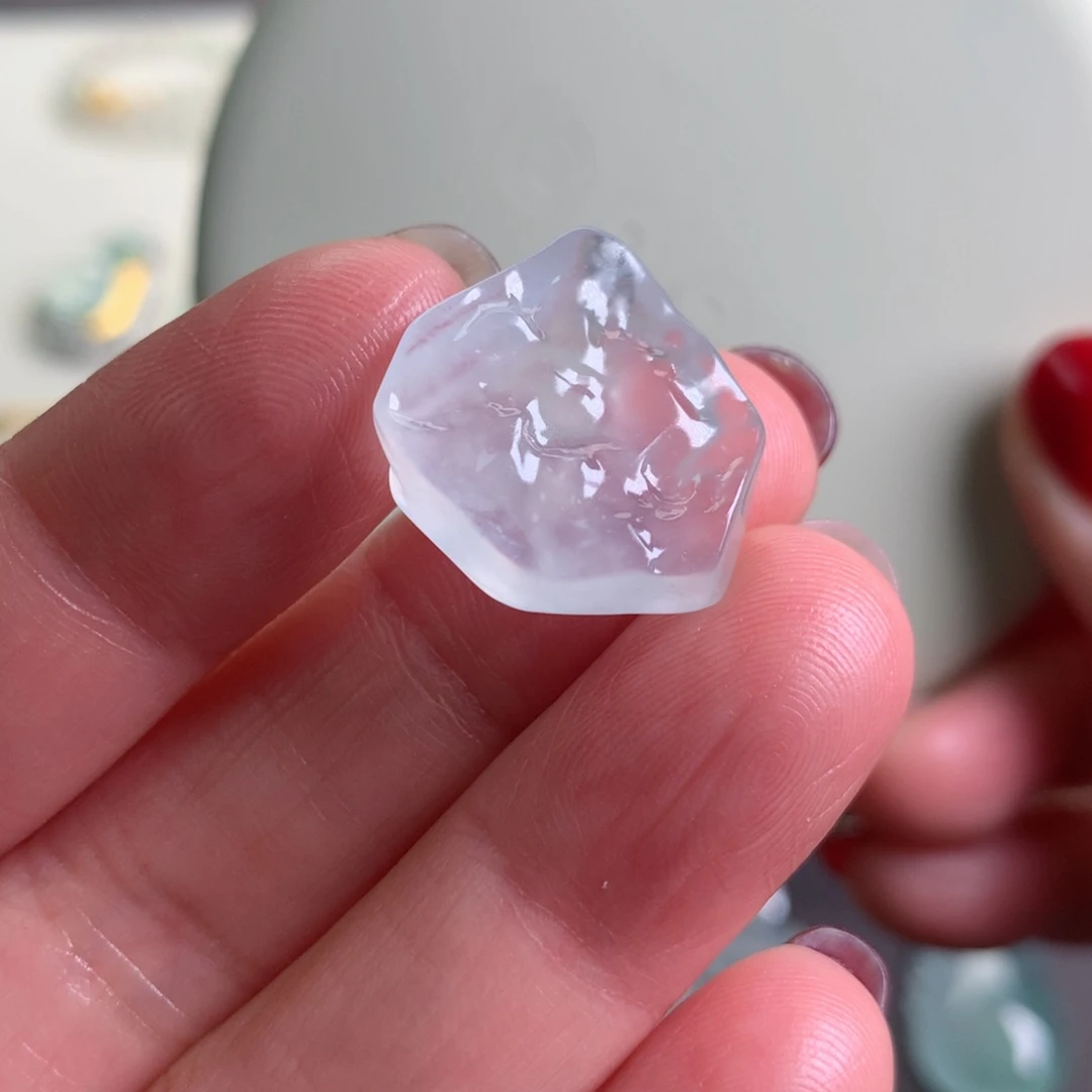 翡翠颈饰未镶嵌随形