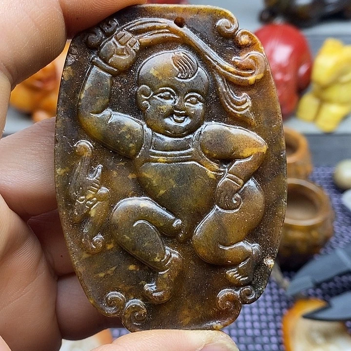 未镶嵌蛇纹石玉颈饰