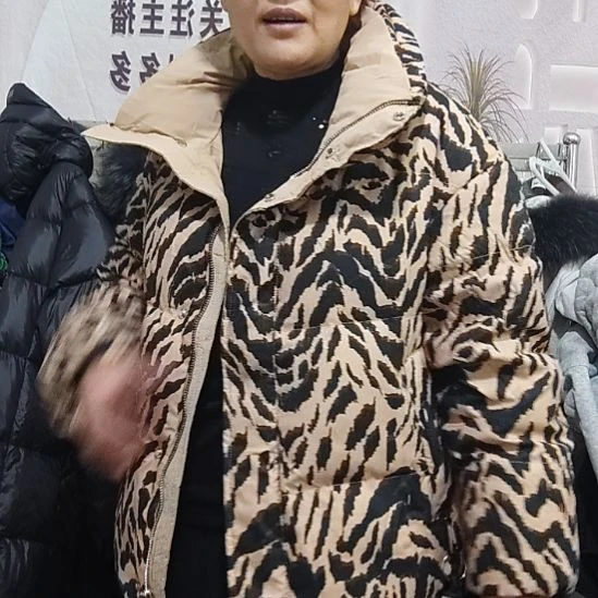 外套穿着舒服透气性好