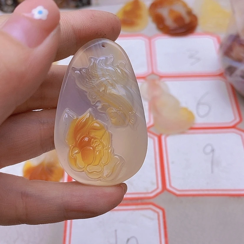 【闪购商品】玛瑙/玉髓未镶嵌珠宝半成品鸿****心