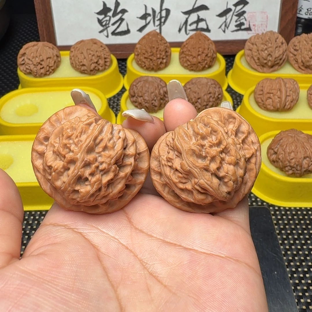 文玩核桃吊坠42宫灯