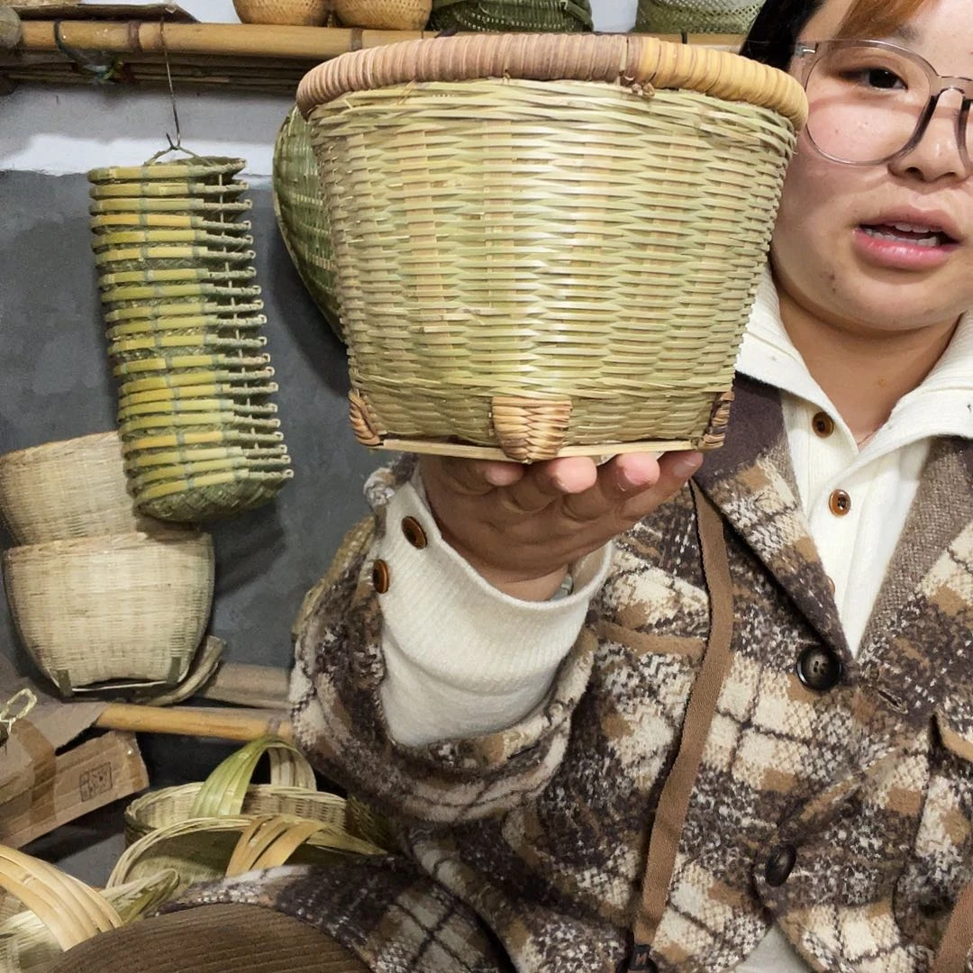 底方口圆藤条包边姜蒜框