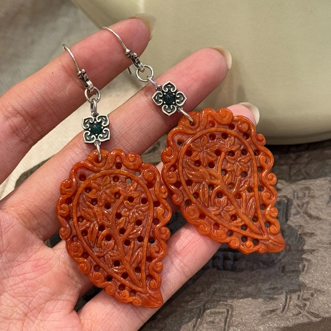 E25527<非晚1>S925银红翡翠雕花树叶镶嵌绿宝祥云四叶花凤凰耳钩