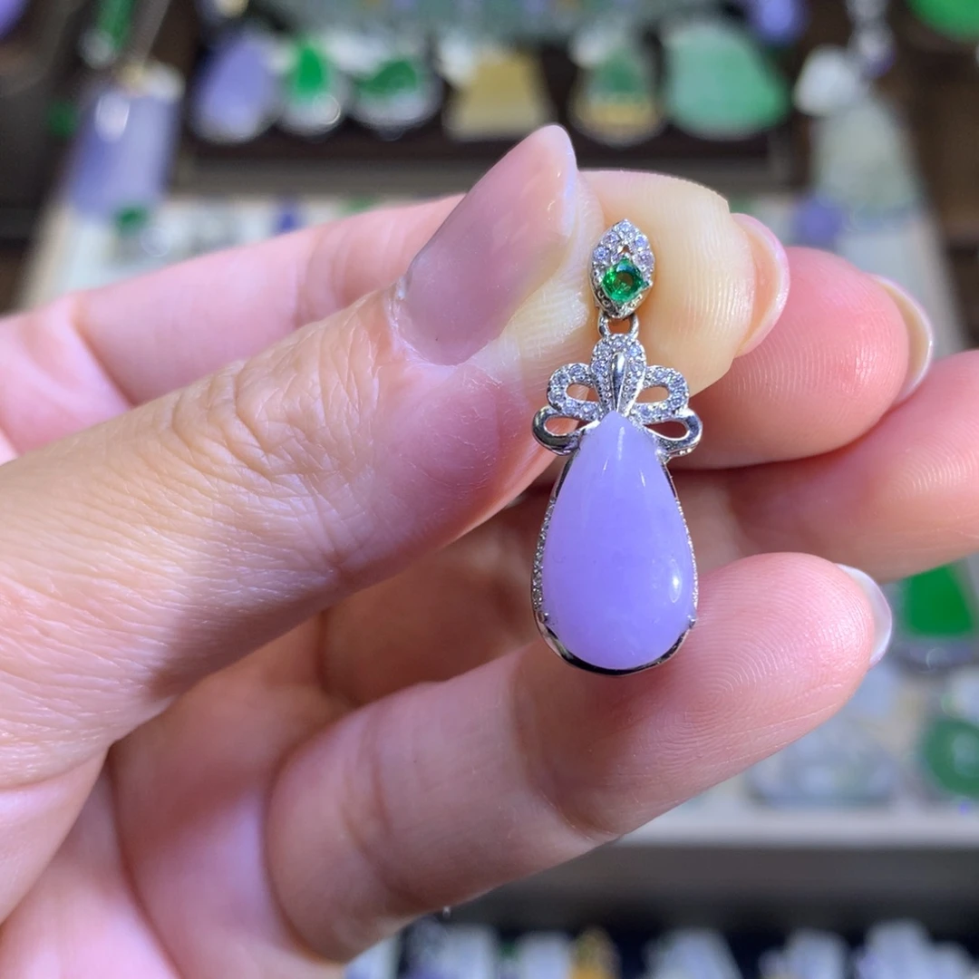 翡翠银S925镶嵌颈饰翡翠