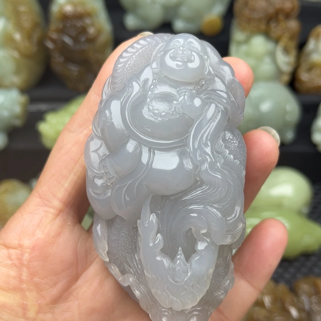 和田玉未镶嵌把件