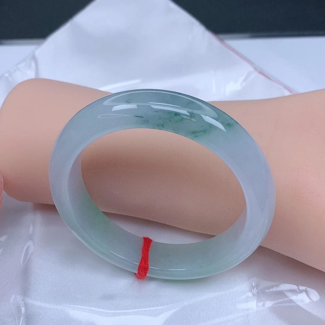 【闪购商品】未镶嵌手镯翡翠，52