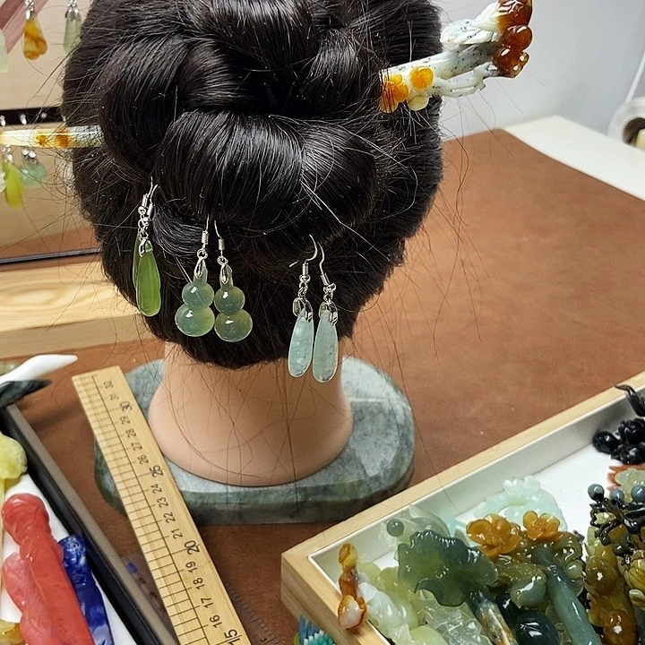 岫玉未镶嵌发簪零****?
