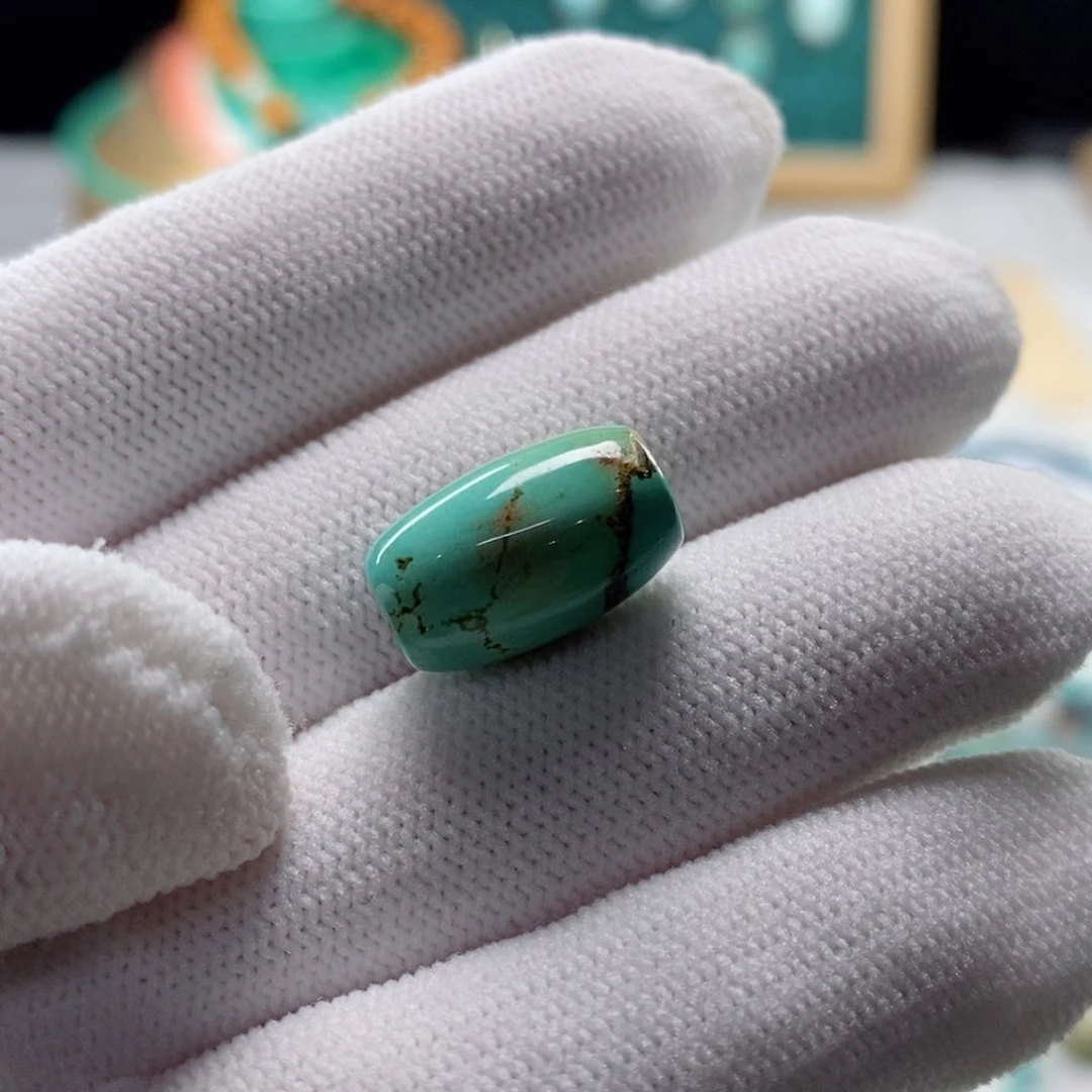 绿松石颈饰未镶嵌