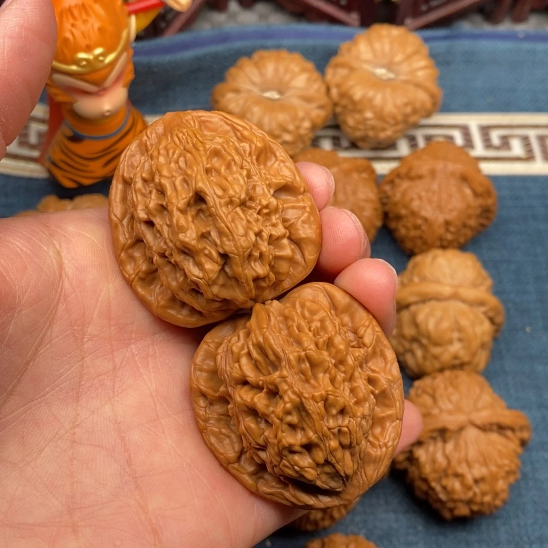 文玩核桃把件40虎头