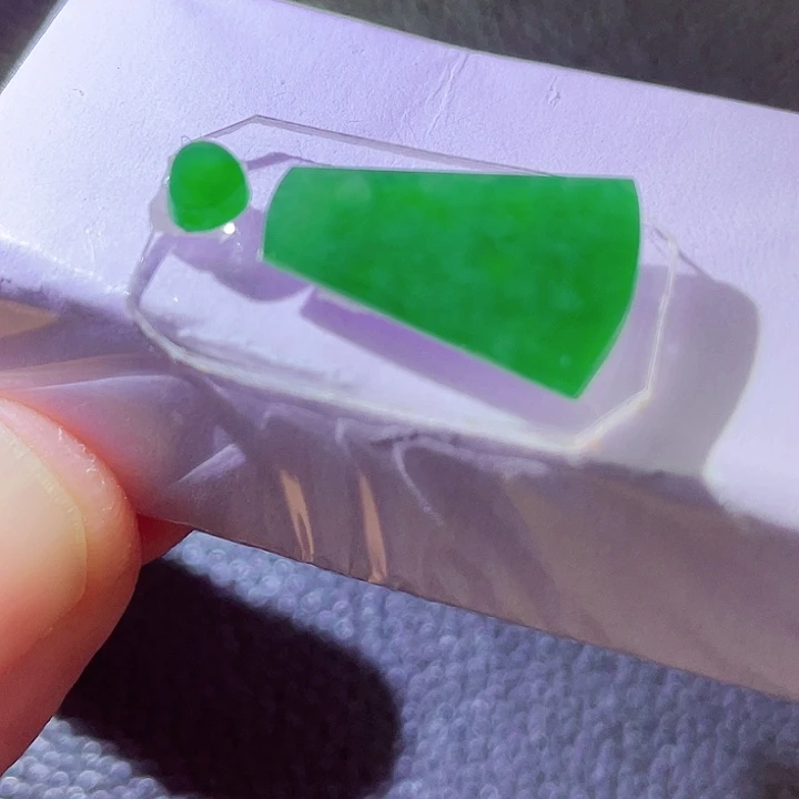 定制翡翠未镶嵌翡翠