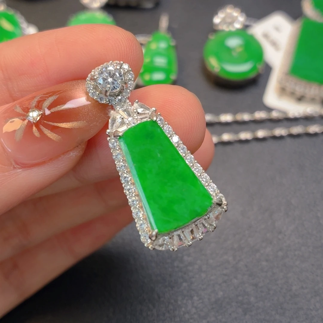 翡翠银S925镶嵌颈饰