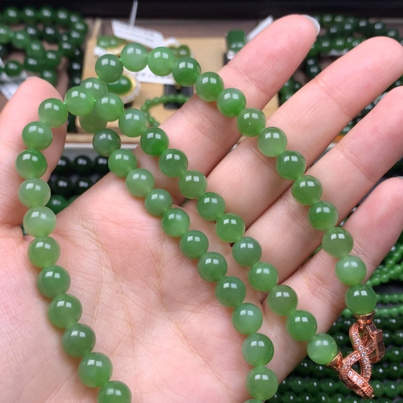 【闪购商品】颈饰未镶嵌和田玉（碧玉）8m阳绿无黑捡漏