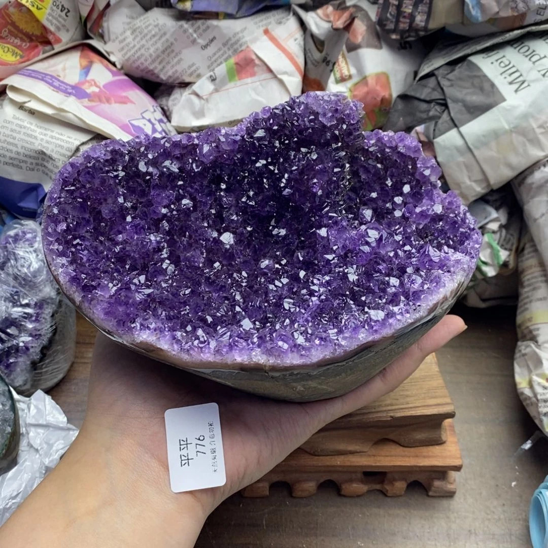 紫晶未镶嵌大型摆件（非配饰）