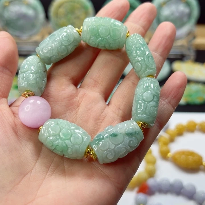 未镶嵌手链翡翠?****爱手串