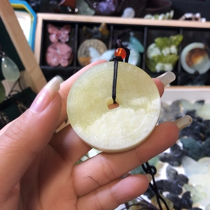 岫玉未镶嵌岫玉挂件
