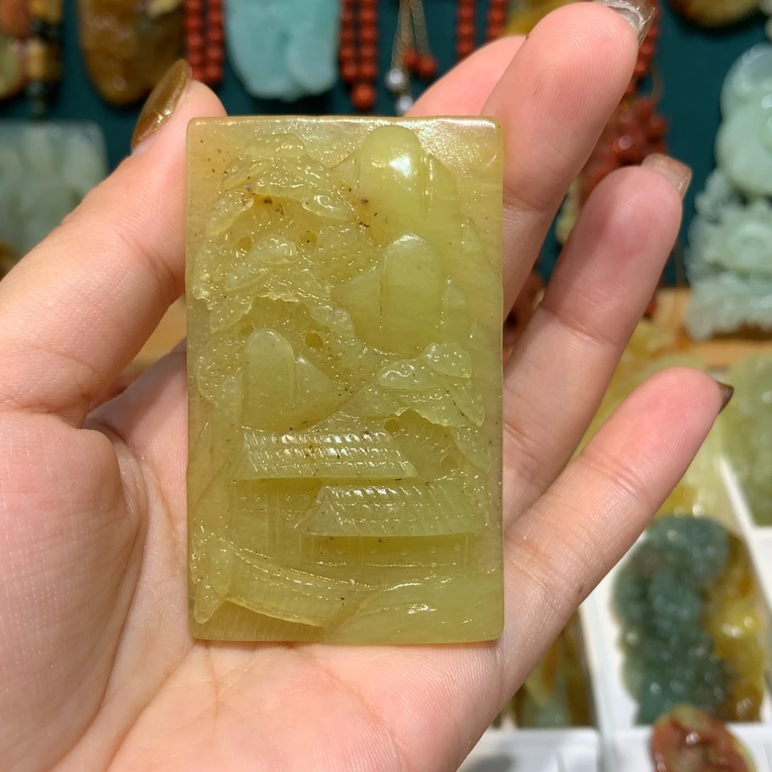 蛇纹石玉未镶嵌颈饰