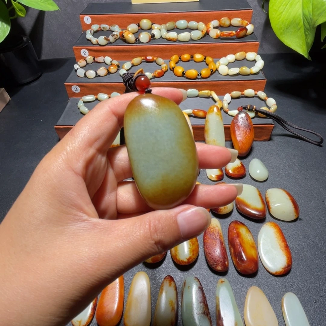 和田玉未镶嵌颈饰真***3