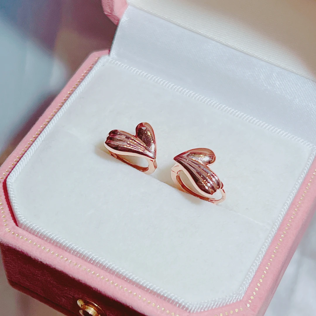 18k金耳饰（立体爱心）