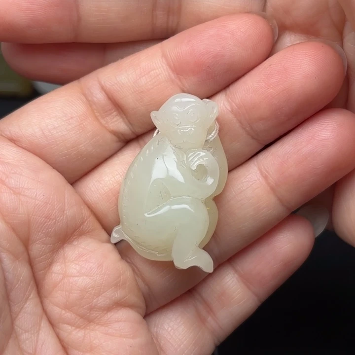 和田玉未镶嵌挂件