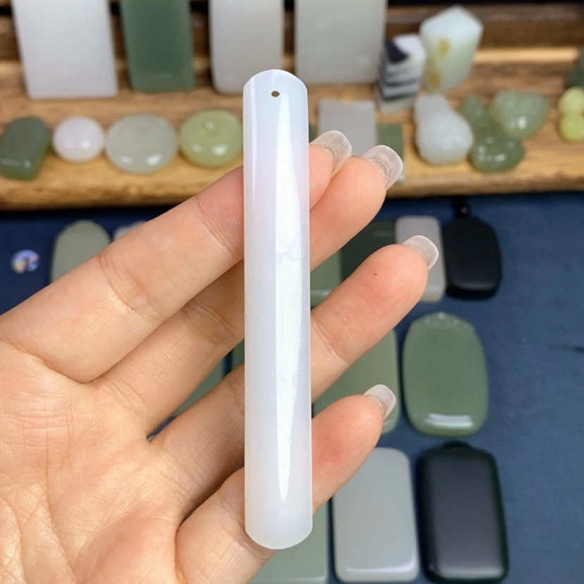 【闪购商品】颈饰未镶嵌和田玉