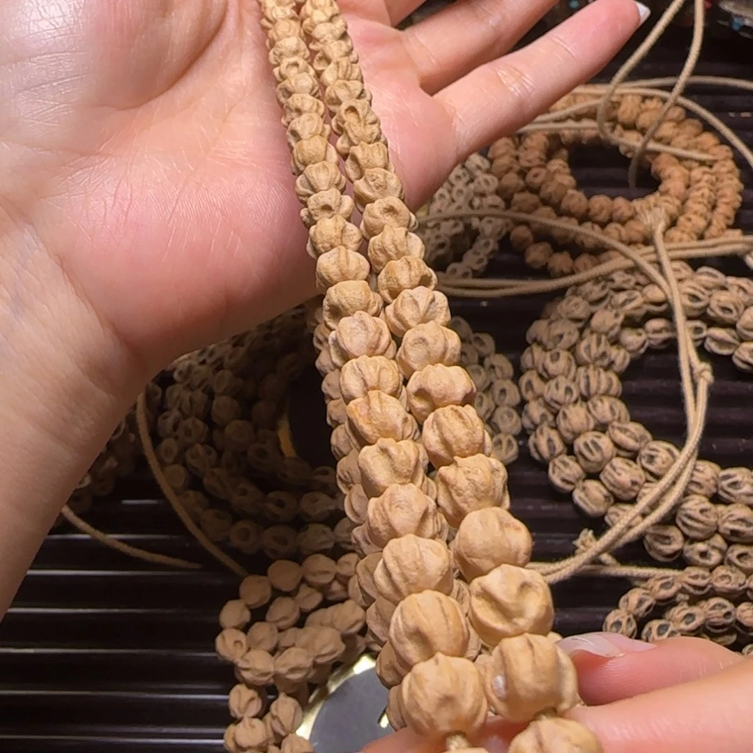 D***m柏香籽/百香籽吊坠