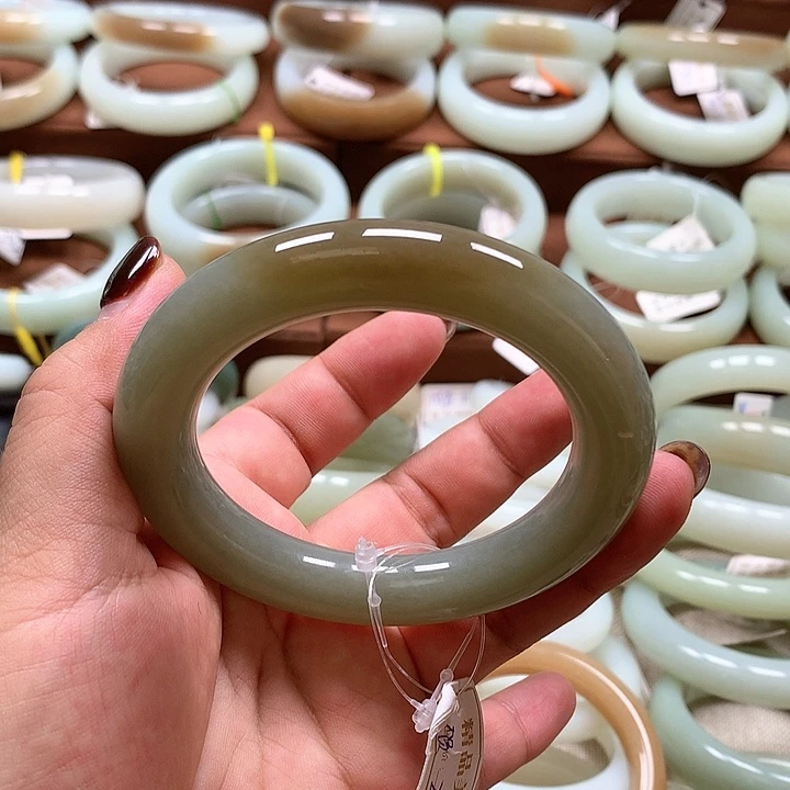 【闪购商品】和田玉手镯未镶嵌