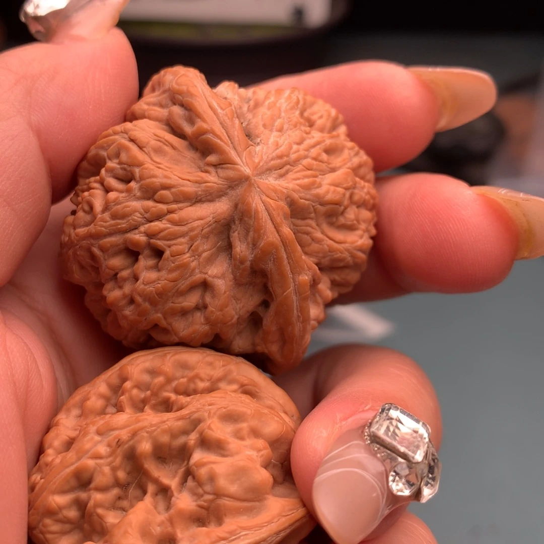 文玩核桃把件老*。粗筋44