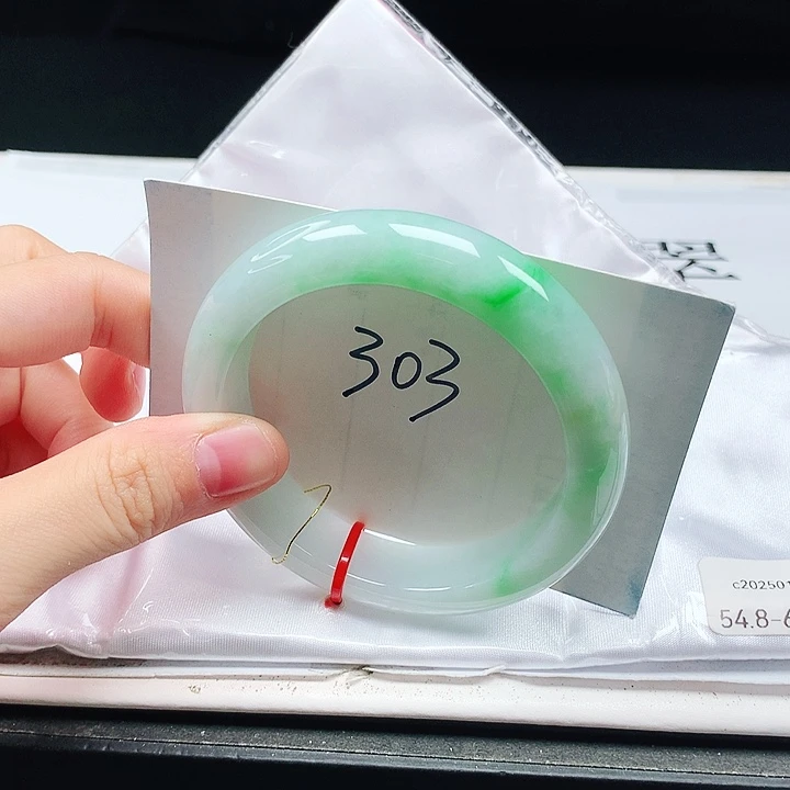 翡翠手镯未镶嵌缅甸天然a货手镯54+