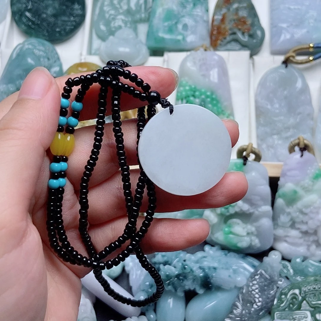 翡翠未镶嵌颈饰翡翠