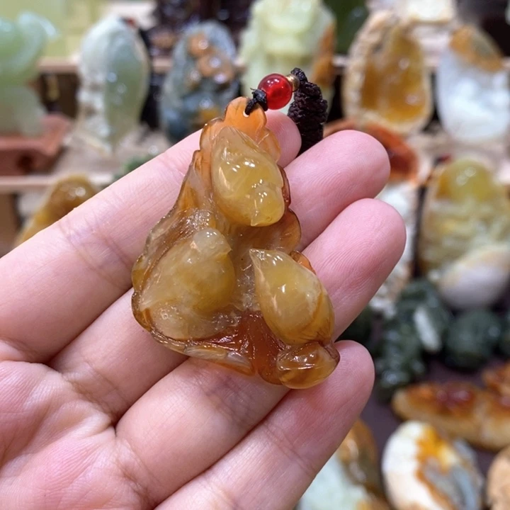 未镶嵌蛇纹石玉颈饰