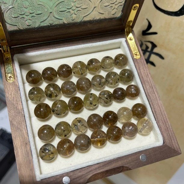 【月月家】Q80天然水晶 极光黑凤羽DIY通孔配件单珠 多样性发其一