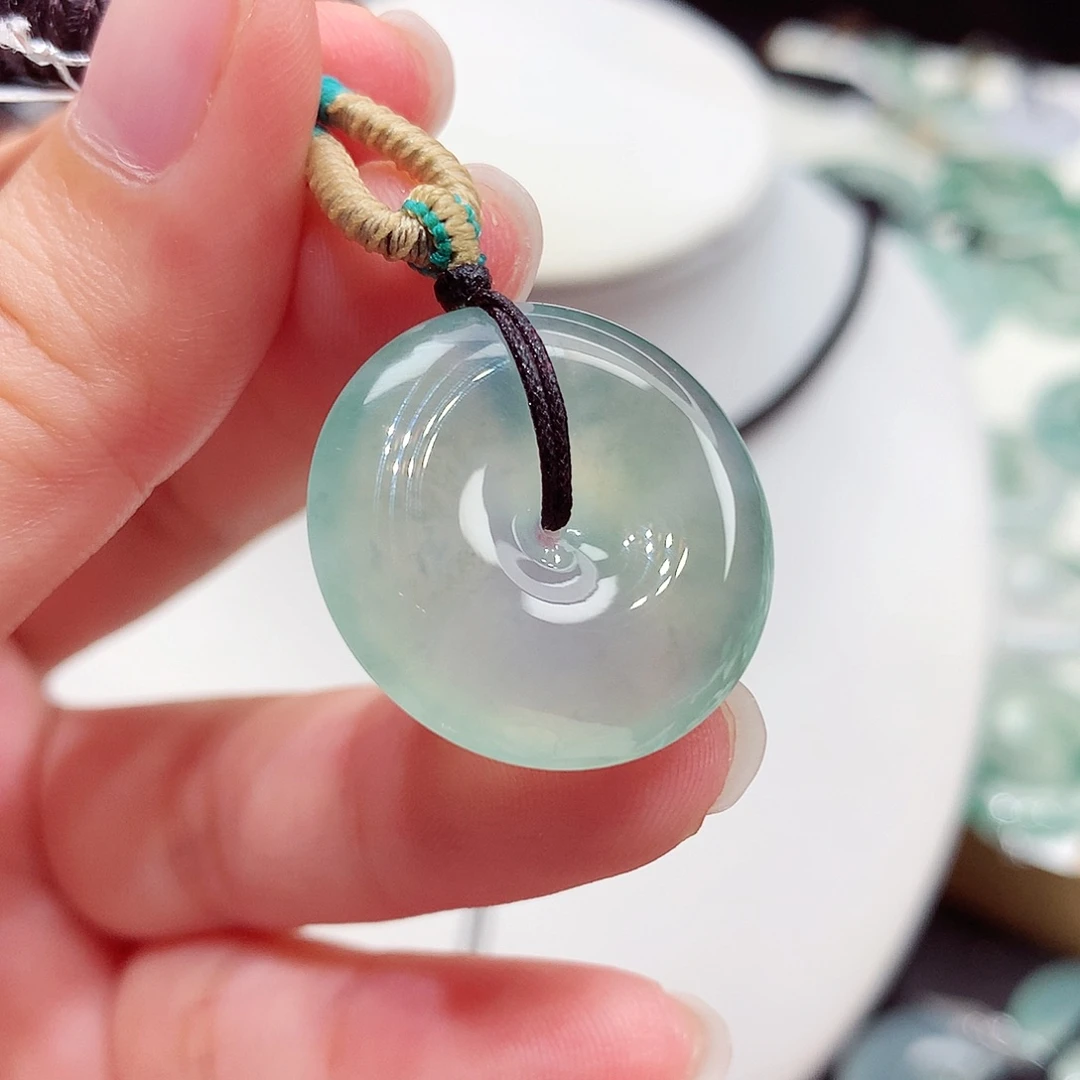 颈饰未镶嵌翡翠翡翠111，23.5/5.9