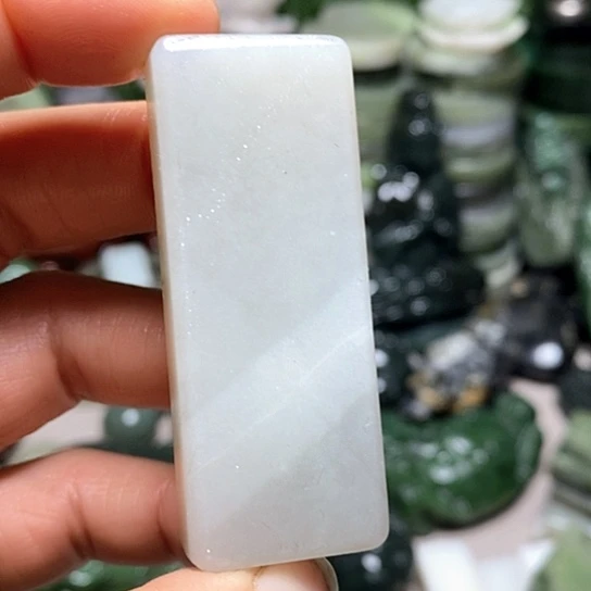 未镶嵌和田玉（糖玉）珠宝半成品