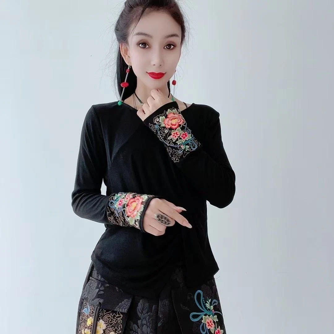 民族风莫代尔刺绣秋季刺绣打底6118