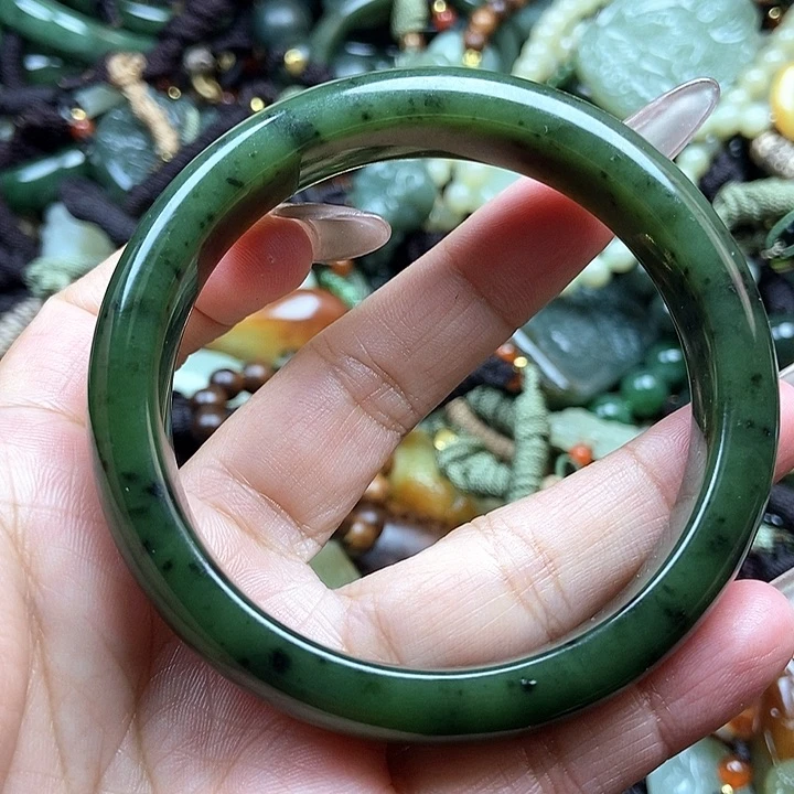 和田玉颈饰未镶嵌58