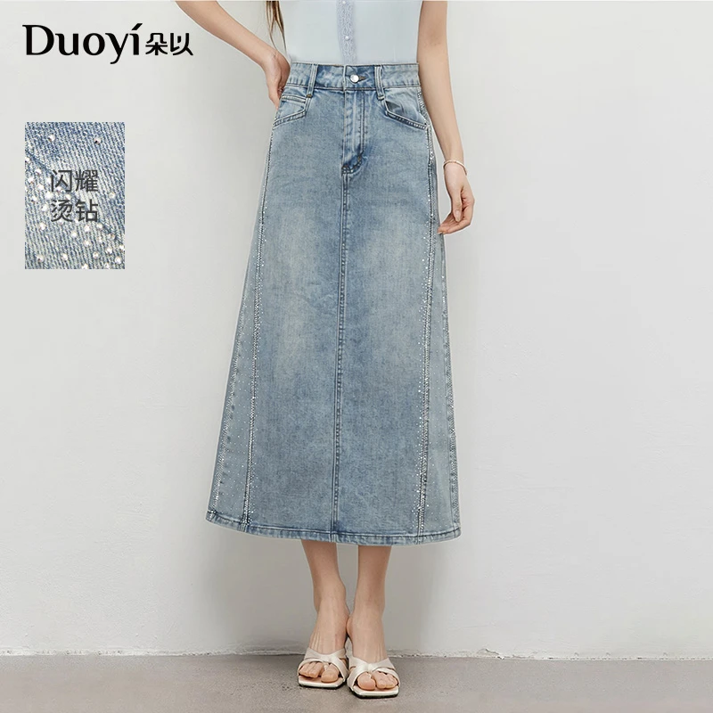 朵以2025夏季新款时尚复古百搭烫钻高腰开叉牛仔半身裙40VX648125