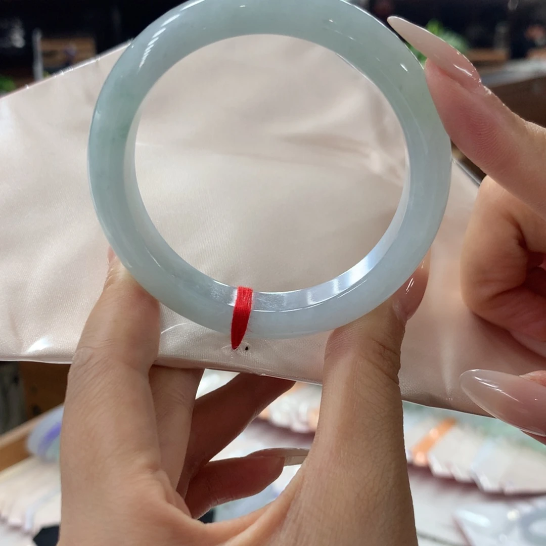 翡翠手镯未镶嵌买断