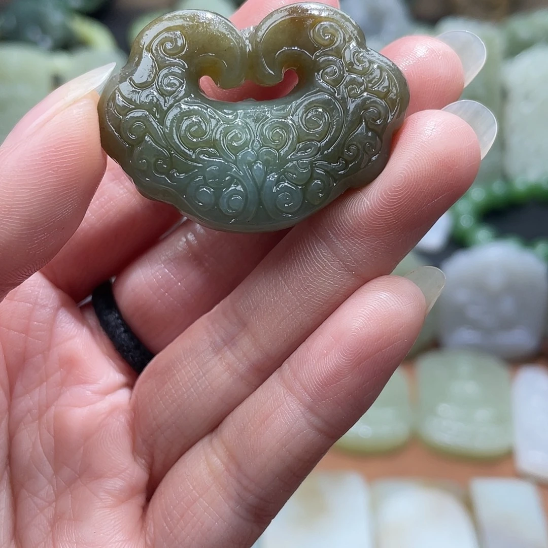 和田玉未镶嵌吊坠(不含链)