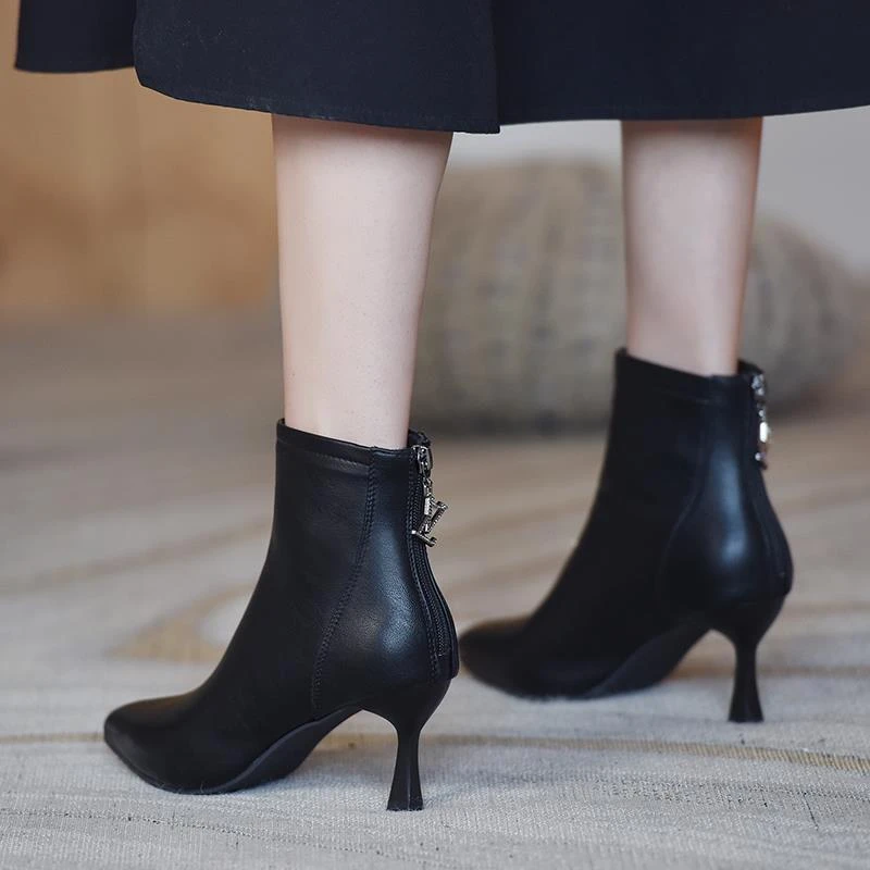 【万达撤柜】软皮短靴女瘦瘦靴2023秋冬季新款韩版尖头加绒高跟细