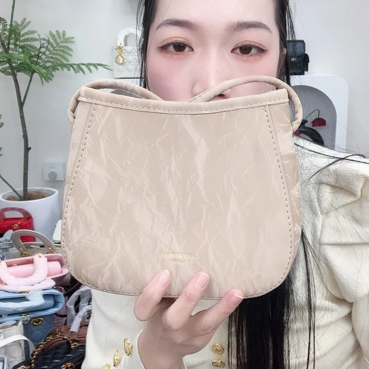 小牛皮（革）牛剖层皮革牛皮（革）