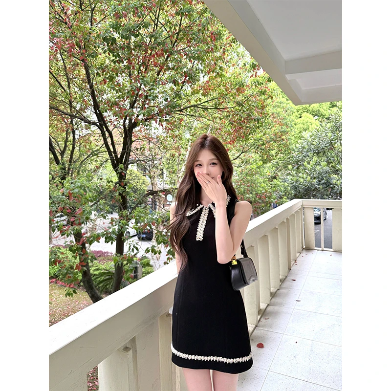 夏季法式复古赫本风经典修身小黑裙春新品气质百搭高级感连衣裙女