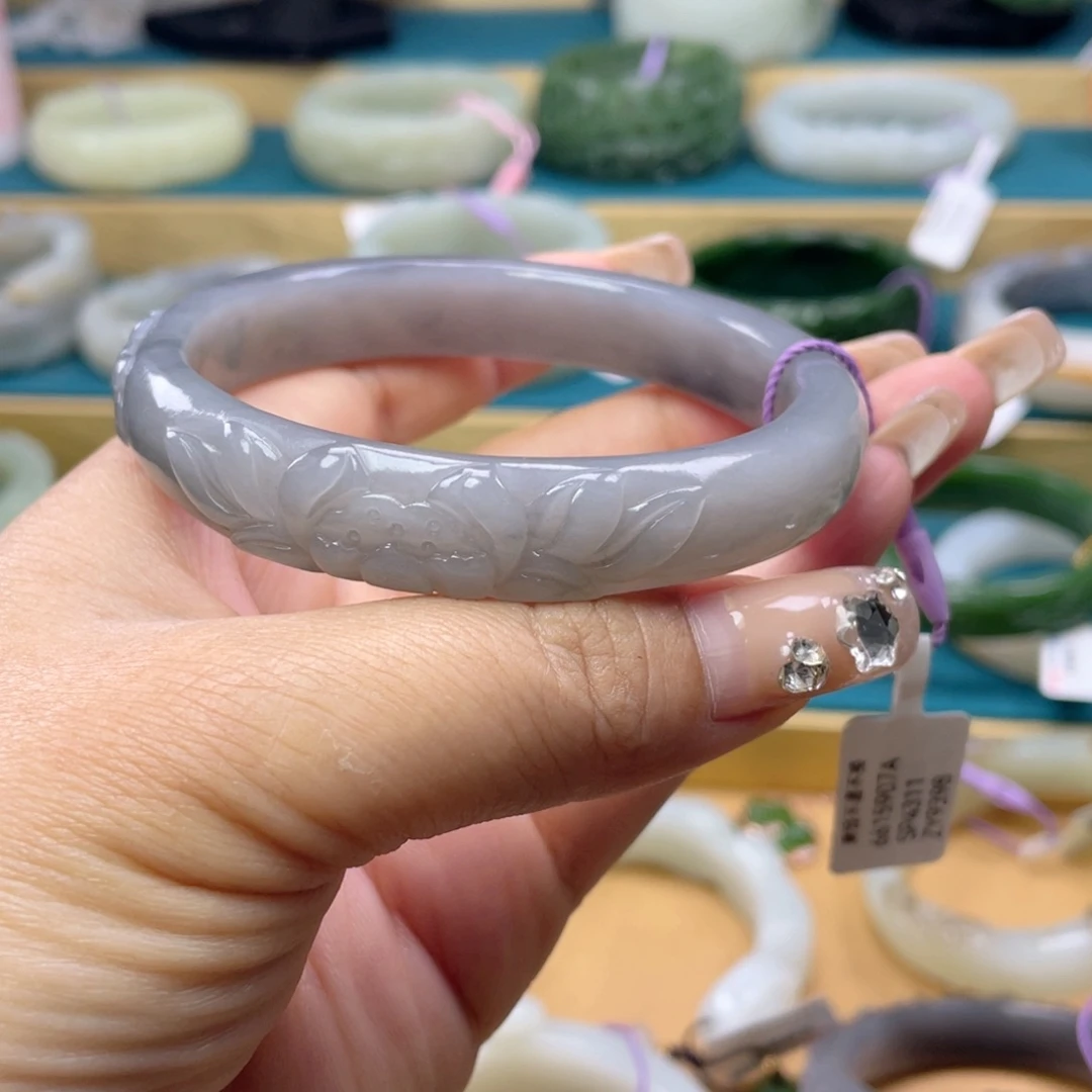 和田玉手镯未镶嵌13圈口63