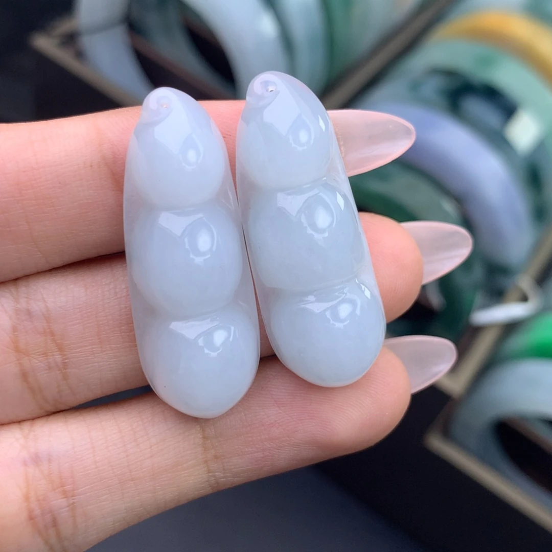 翡翠未镶嵌挂件福豆多样性发一个