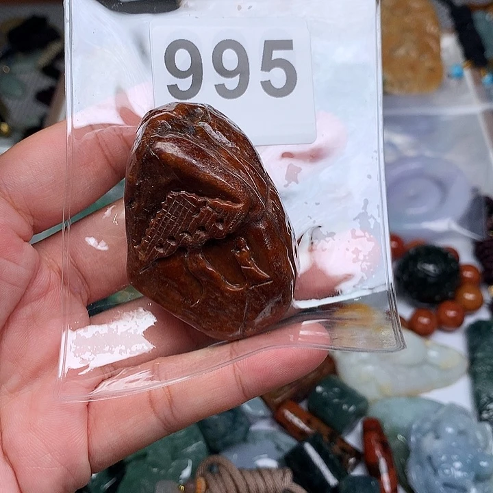 翡翠未镶嵌颈饰紫**主翡翠