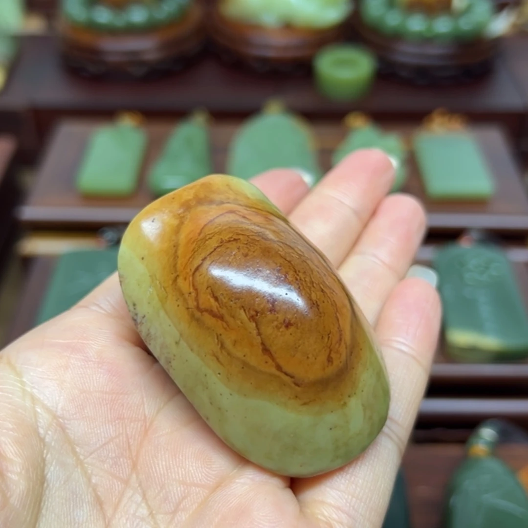 【闪购商品】未镶嵌岫岩河磨玉（透闪石质玉）把件龟甲