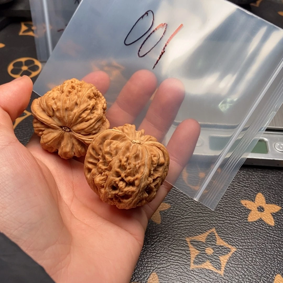吊坠文玩核桃粗筋45