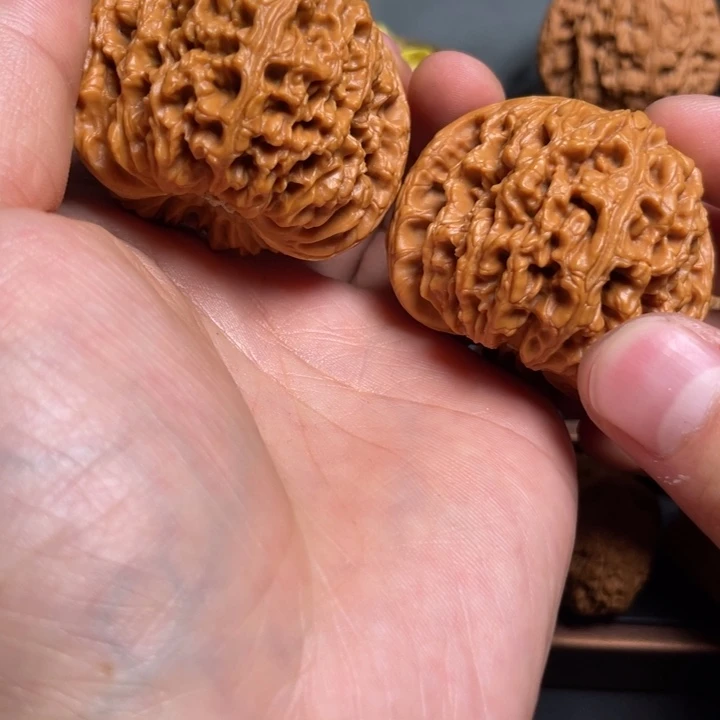 文玩核桃把件南疆