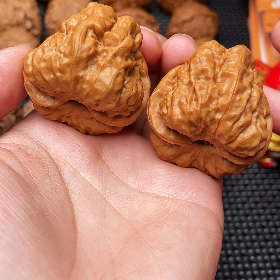 文玩核桃吊坠蛤蟆40+43